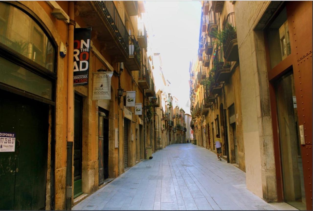 La Nau Rooms Tarragona Buitenkant foto
